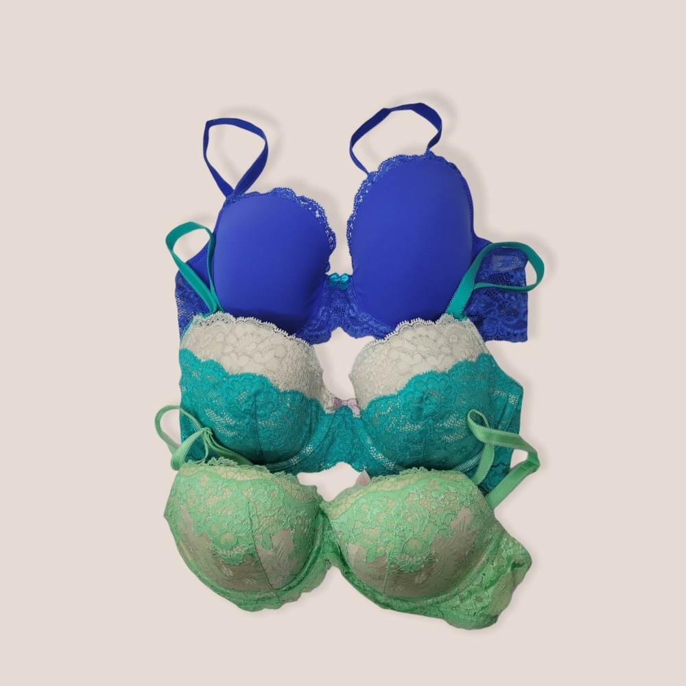 Victoria's Secret Bras Lot of 3  32D Dream Angels